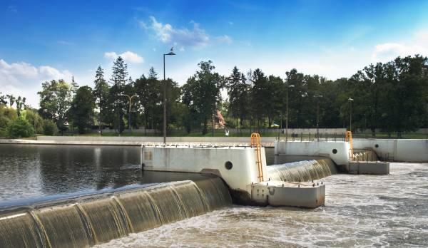 LLUM - energie ecologique - barrage hydraulique 