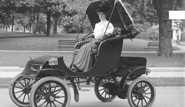 LLUM - voiture electrique origine
